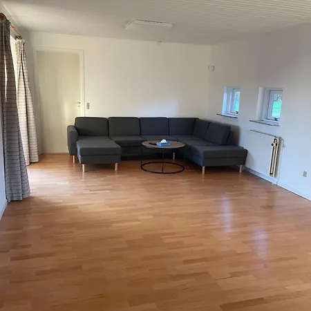 Joy House Homestay szállás *